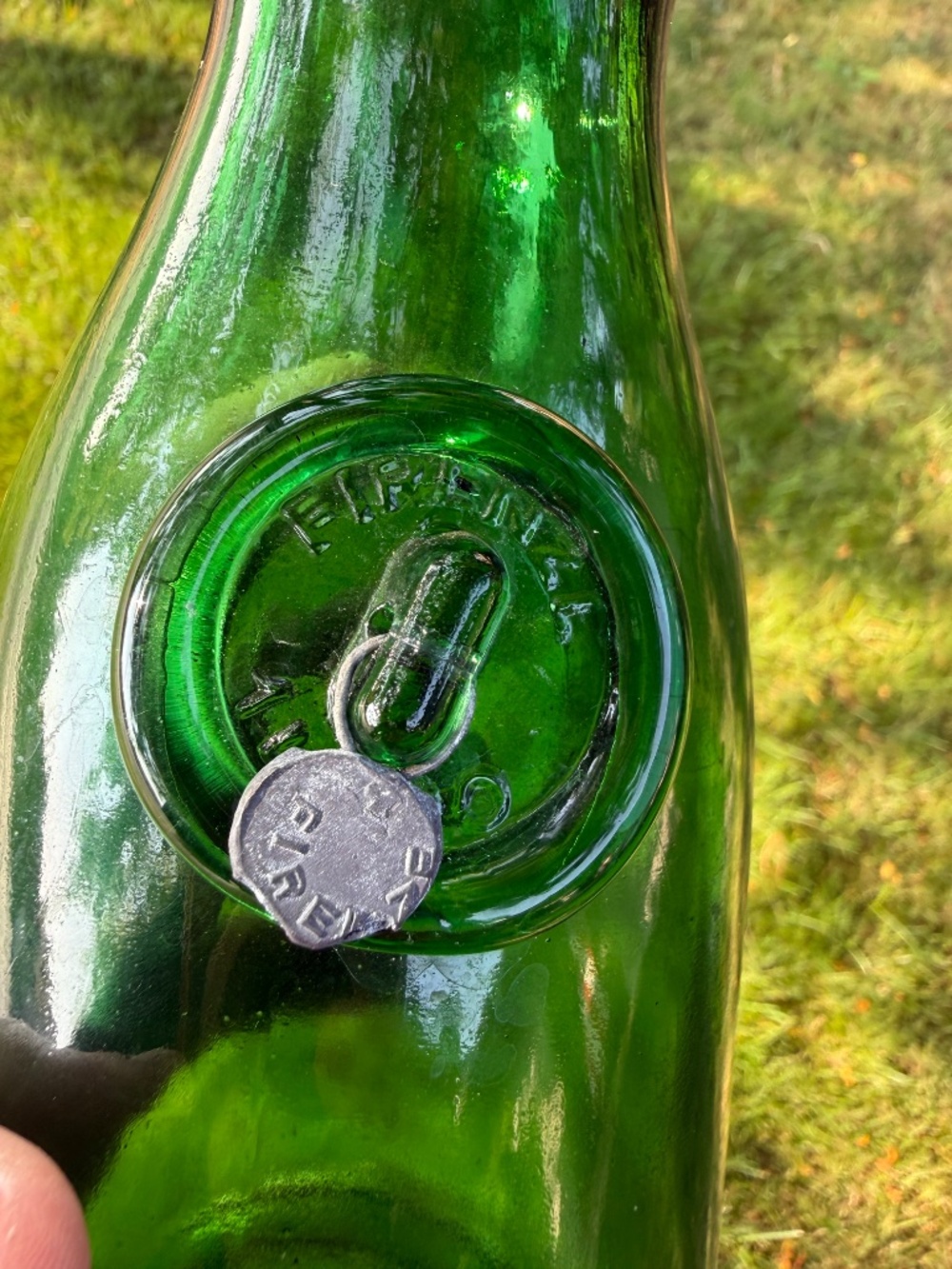 11” Vintage Green Glass Bottle Vase Unique With Metal Tag Firenze Metal Seal. - Picture 2 of 10